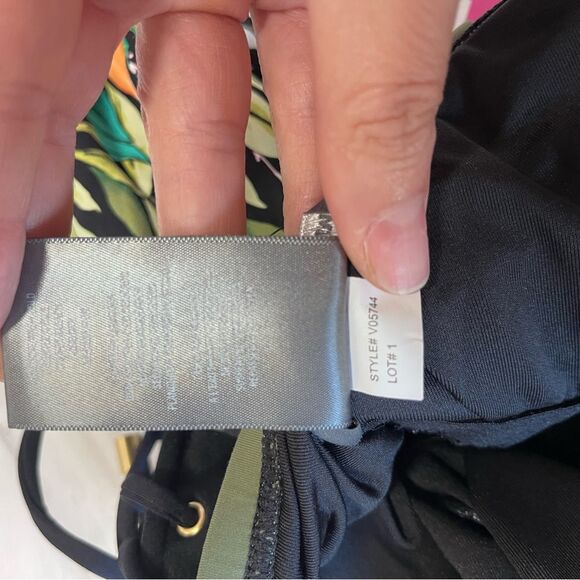 NWT Vince Camuto | Floral Lace Back Bandeau One Piece Swimsuit Pacific Grove 6 - Picture 9 of 10